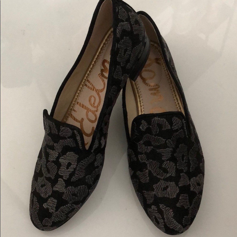 NWOB Sam Edelman Animal Print Slip On Flats Size: 8 NEVER WORN! Black/Silver